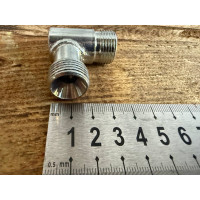 Штуцер угловой S24 (M20×1,5 – M20×1,5)